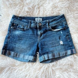 EUC Like New - Aeropostale Cuffed Distressed Denim Jean Shorts - Size 27